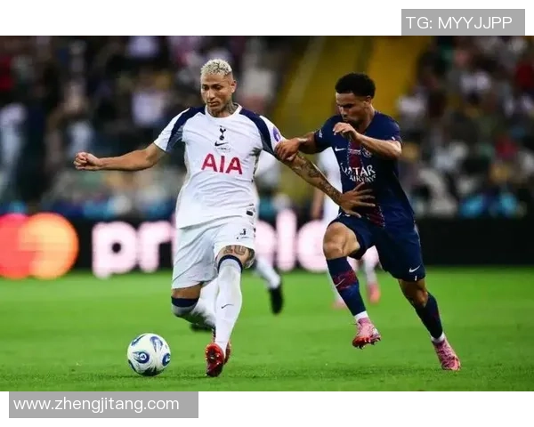 足球巨星谁主沉浮成就巅峰之争的传奇故事与荣耀之路